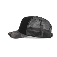Load image into Gallery viewer, Leaf Camo Hat
